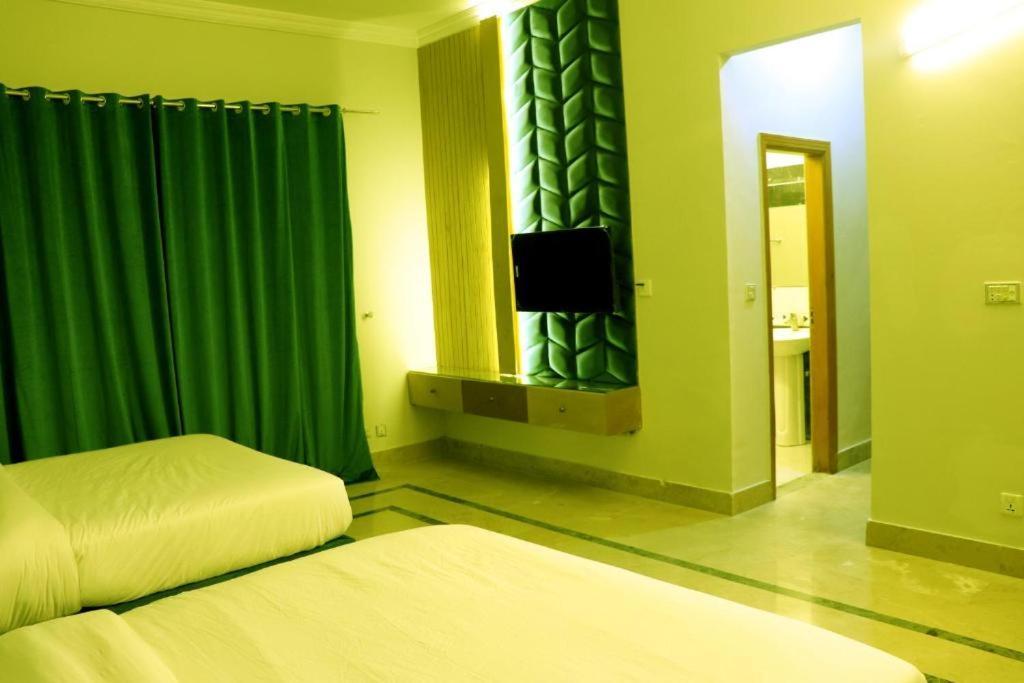 Thomas Guest House Islamabad Exterior foto